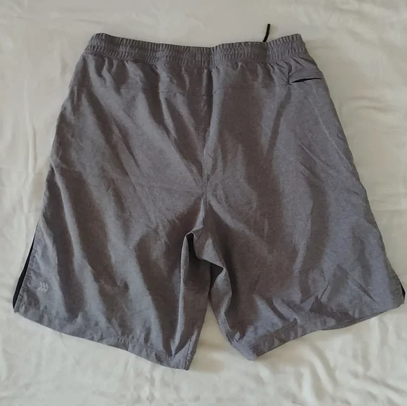 All in Motion shorts - Picture 5 of 6